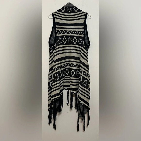 Lildy Aztec Printed Fringed Hem Sweater Vest Cardigan Black Beige L-XL - Picture 2 of 10